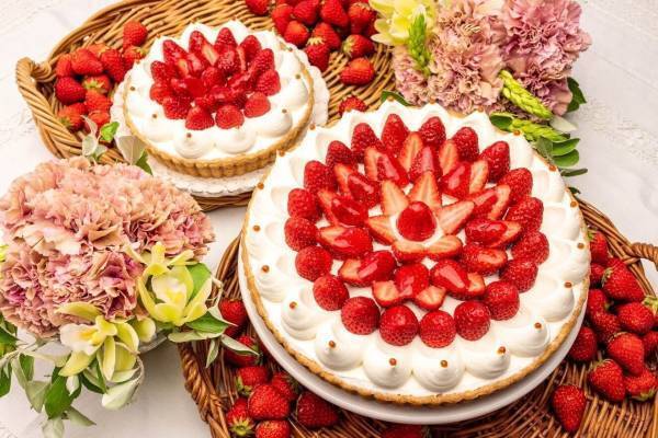 キル フェ ボンから母の日に向けた新作「イチゴとカスタードプリンのタルト」期間限定で