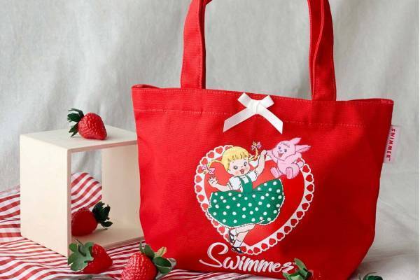 雑貨ブランド「スイマー」限定ストアが新宿・神戸・博多マルイに、真っ赤なランチトートなど