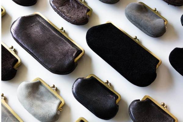 N25のがま口財布、最高品質の革×デットストックのファスナーで作る唯一無二の革小物