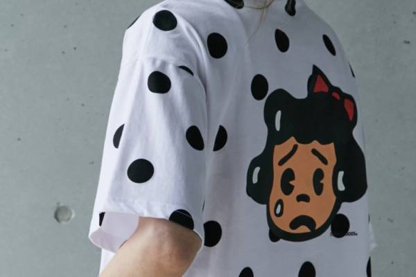 フラボア×オサムグッズ初コラボ、キャラ入り水玉Tシャツ＆フェイス型バッグなど