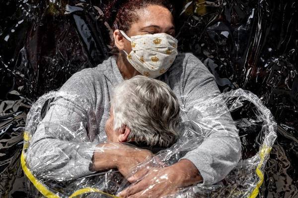 「世界報道写真展2021」東京・滋賀・京都・大分で、現代社会や自然の光景など写す報道写真が集結