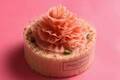 フレデリック・カッセル“野いちご”テーマのスイーツ＆“バラの花”モチーフのケーキ