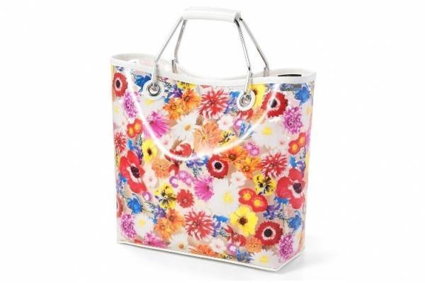 GUが蜷川実花「M / mika ninagawa」とコラボ、“花々が咲く”ワンピースやアクセサリー