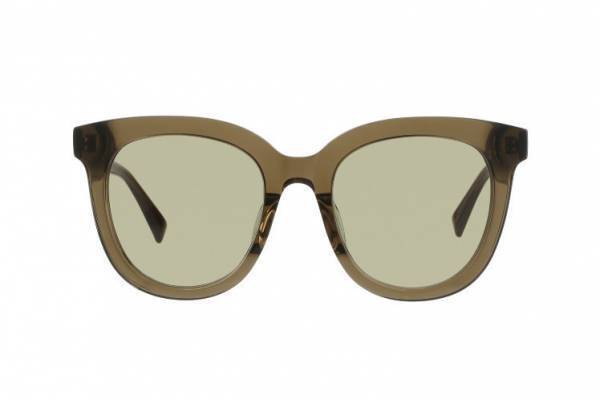 ゾフ×熊谷隆志のサングラス、クリアカラーフレームや“初”のスポーツアイウェア