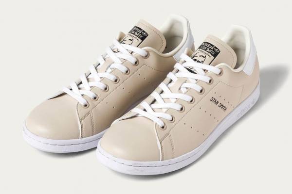 アディダス オリジナルスのスニーカー「スーパースター」「スタンスミス」ビューティ＆ユース別注の新作