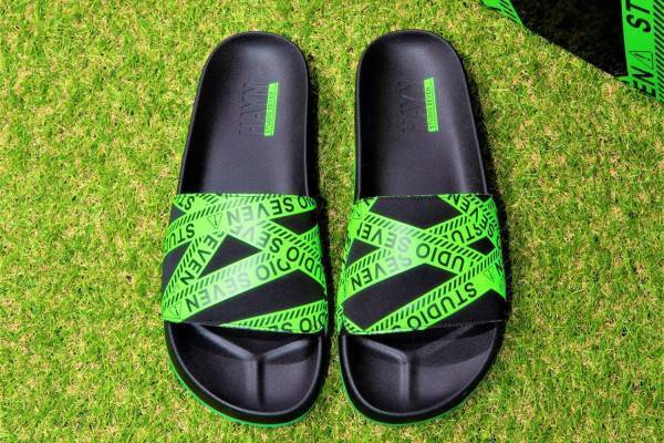 スタジオ セブン×ハワイ発ハイアンのサンダル、ネオングリーンの“CAUTION LOGO”入り
