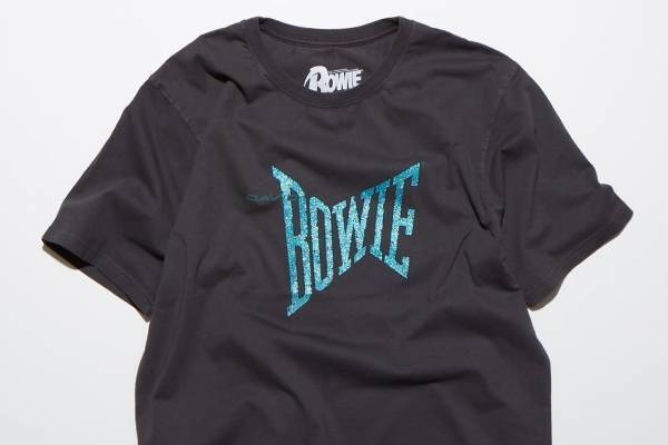 リリーブラウン×デヴィッド・ボウイ“ヴィンテージ風”Tシャツ&ツアーロゴ入りトート、初のメンズも