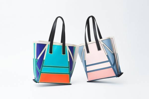 グッド グッズ イッセイ ミヤケのグラフィカルなバッグ「ガストン キャンバス」にベージュ系の新色