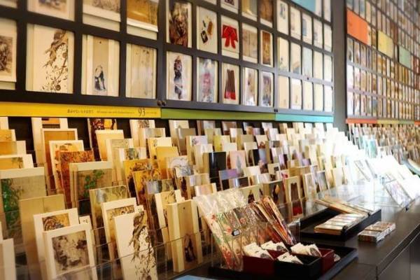 「京都便利堂の世界」奈良・蔦屋書店で、“鳥獣戯画”のコロタイプ絵葉書＆浮世絵グッズなど