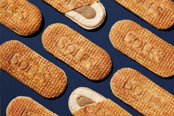 バターゴーフレット専門店「ソールズ ゴーフレット」大丸札幌店に、苺の限定フレーバーも