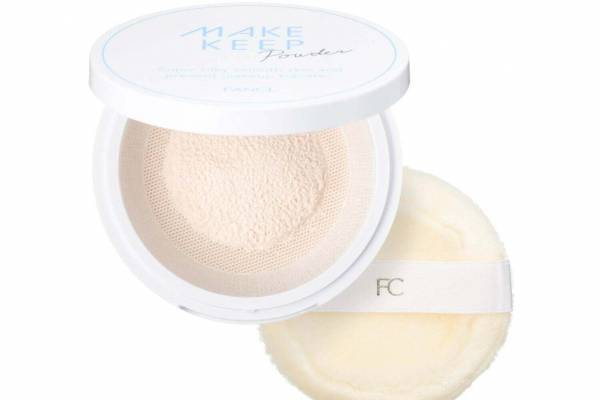 ファンケル21年夏「メイクキープパウダー」内側から輝くようなツヤ肌叶う“サラサラ”パウダー