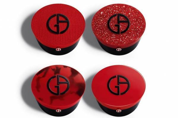 アルマーニ ビューティ21年秋“ケースを選べる”クッションファンデ、パイソン柄や煌めくクリスタル