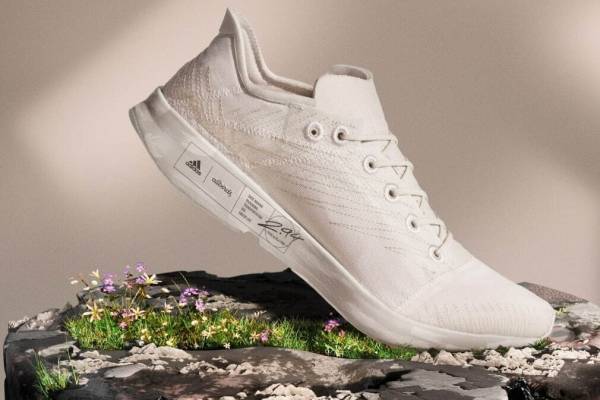 アディダス「オールバーズ」とコラボスニーカー、軽やかアッパー×サトウキビベースのソール