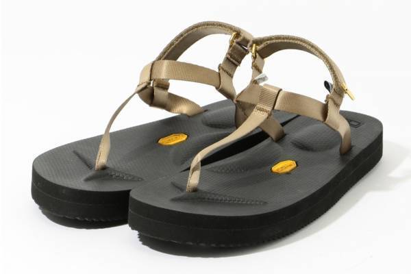 スイコックのトゥモローランド別注サンダル、ゴールドパーツを配した厚底「トッシV」＆「ココ」