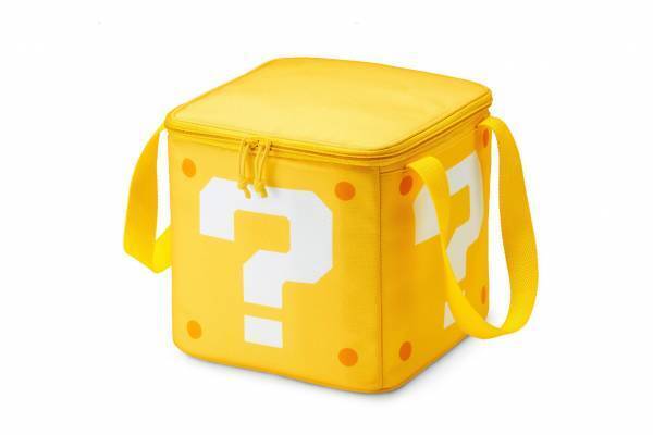 スーパーマリオ“ハテナブロック”のクーラーバッグなどレジャーグッズ、“ヘイホー”のライトも