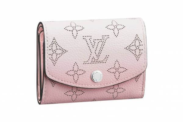 ルイ・ヴィトン“グラデーション”カラーのミニ財布、パステルピンク＆涼やかライトブルー