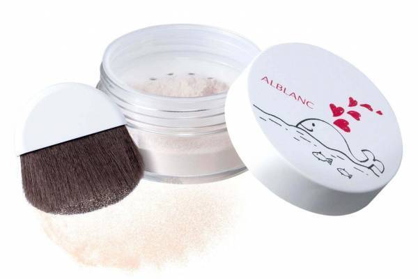 アルブラン“ひんやり水感”フェイスパウダー、透明感あふれるサラサラ肌をキープ
