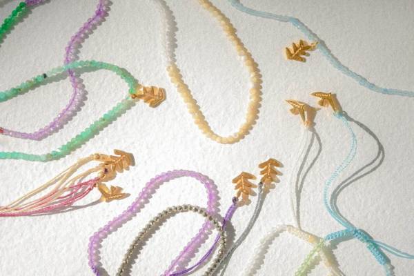 アルティーダ ウード「鳥」と「葉」モチーフの新作カラーストーンアンクレット＆チョーカー＆ブレスレット