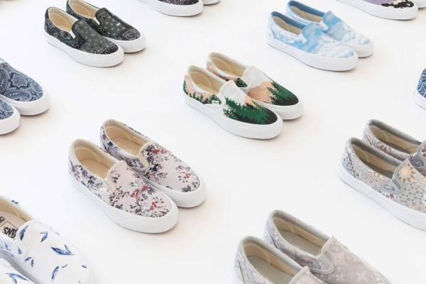 KITH×Vans Vaultのスリッポンスニーカー、花柄や空モチーフなど10種のオリジナル柄で