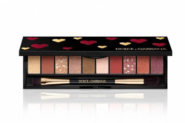 ドルチェ＆ガッバーナ ビューティ21年秋コスメ“恋の色”ゴールド＆ローズのハート柄アイパレット