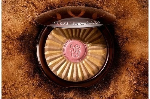 ゲラン21年夏コスメ“太陽の輝き”着想のブロンジング＆チークパレット「テラコッタ ブルーム」