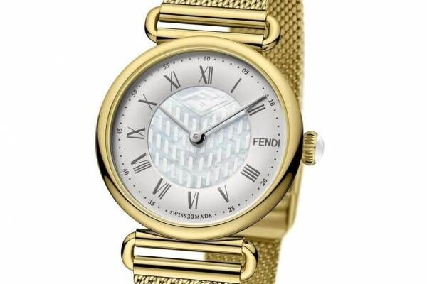 フェンディ“イタリアの建築”着想のレディース腕時計「パラッツォ」マザー・オブ・パールのリューズ