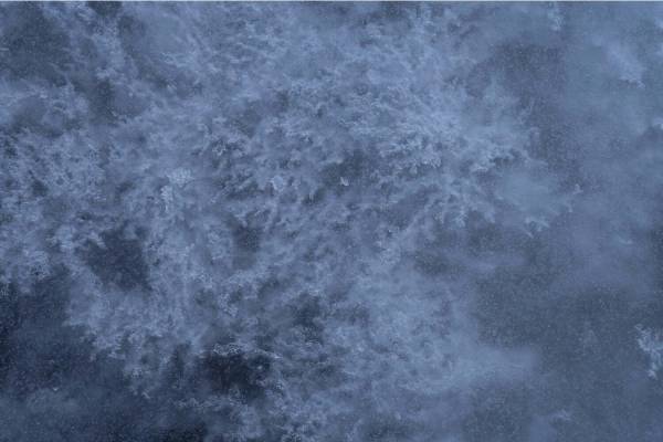 上村洋一＋エレナ・トゥタッチコワの展覧会、銀座で - “知床”から探る土地と人の関係性