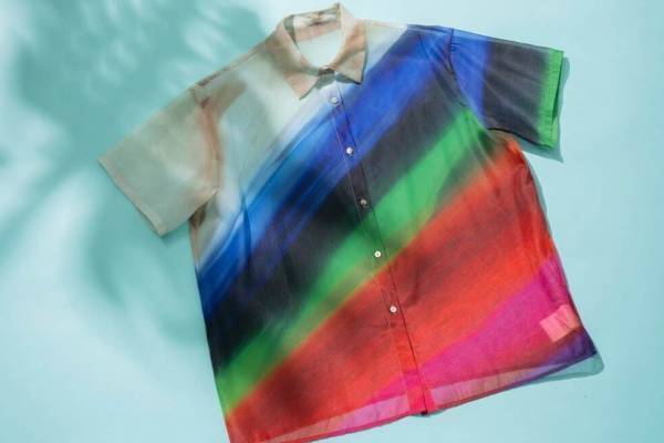 メゾンスペシャル“トロピカルグラデーション”のシャツやワンピース、iPhoneケースなど