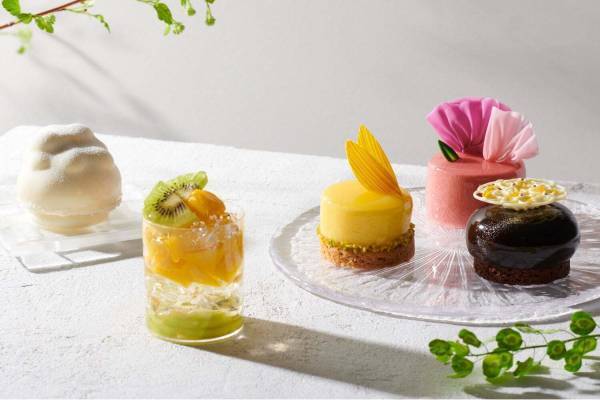 ひびかから“向日葵”や“入道雲”など夏モチーフの限定ケーキ登場