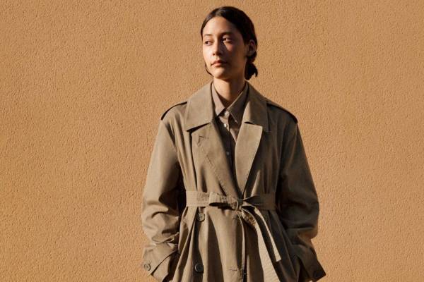 ユニクロ ユー21年秋冬レディース新作、アースカラーのコートやシャツなど全36アイテム