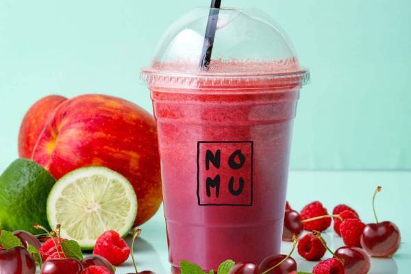 ニコライ バーグマンのカフェ「ノム」“デンマークの夏”着想ダークチェリージュースなど夏限定メニュー