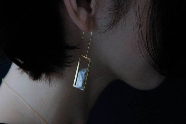 ありのままの「鉱物」から生まれるジュエリー、“日本技術”にこだわる新ブランド「ジーナ・クワン」