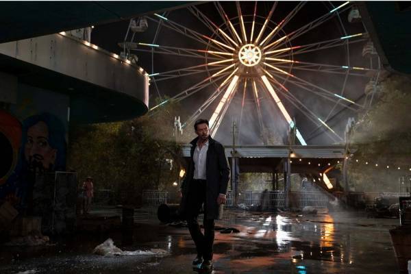 映画『レミニセンス』主演ヒュー・ジャックマンが＜記憶潜入エージェント＞に、新感覚サスペンス