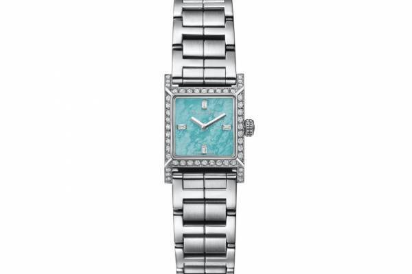 ティファニー「1837メイカーズ」の角形腕時計から16mmケースのコンパクトサイズ