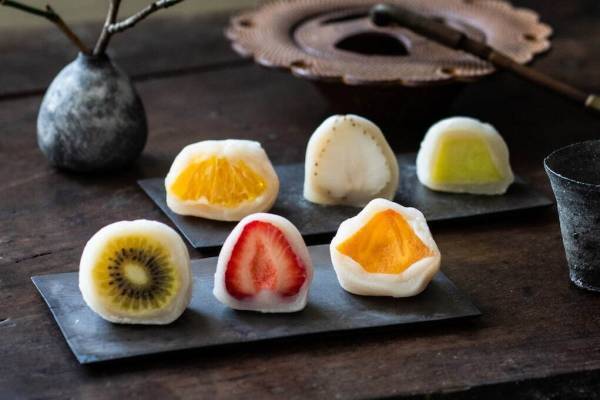 フルーツ大福専門店「弁才天」東京・銀座のギンザ シックスに新店舗、常時10種類以上の大福を展開