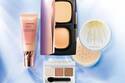 カバーマーク21年夏コフレ“澄みきった美肌”へ導く粉雪パウダー＆“艶めく”3色アイパレット