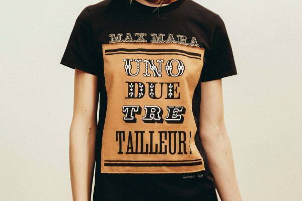 マックスマーラ“アートな新作Tシャツ”、アイコンコートを着た犬やクラシックバレエをモチーフに