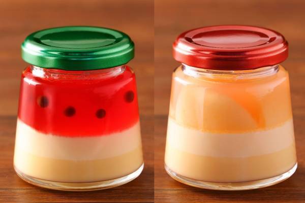 レトロなプリン専門店「プリンに恋して」夏限定“スイカ＆桃ゼリー入り”フルーティーな新作