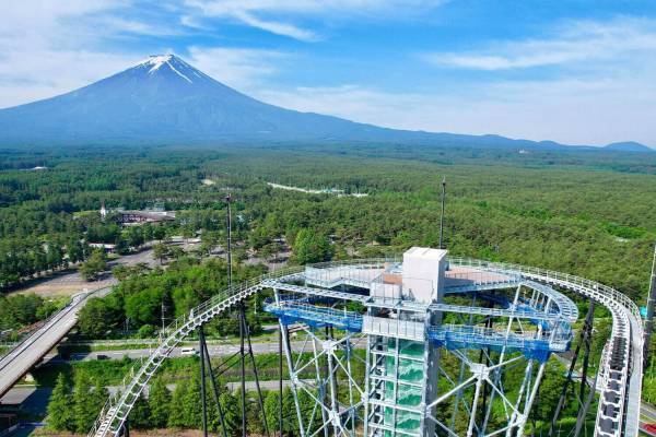 富士急ハイランドに高さ約55mの展望台「FUJIYAMAタワー」誕生、絶景＆絶叫アクティビティも