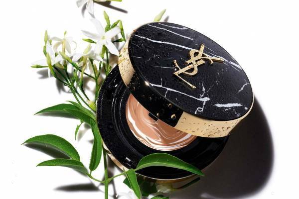 イヴ・サンローラン21年秋コスメ“マーブル”クリームファンデ、みずみずしく透明感あふれる肌へ