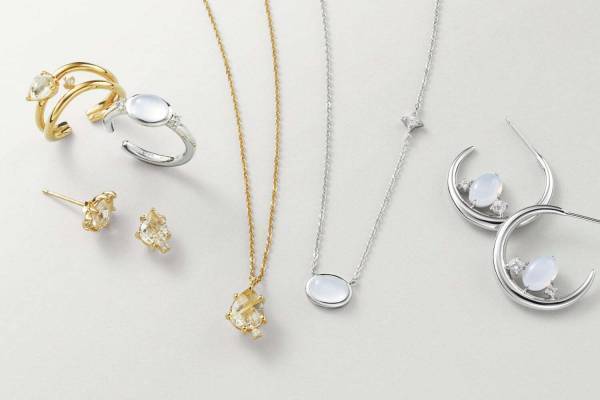 カナル 4℃の新作“お守りジュエリー” - ゴールドに輝くルチルクォーツなど願いを込めた天然石