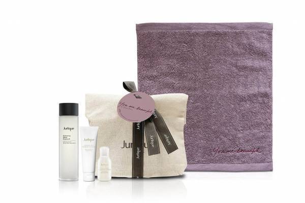 ジュリーク“化粧水現品”入り21年夏コフレ、“ローズ＆ラベンダー香る”ミニ美容液クレンジングも