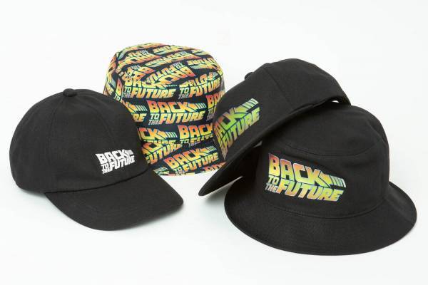 CA4LA×『E.T.』『BTTF』『ジョーズ』、名作ロゴの新作コラボキャップ＆バケットハット