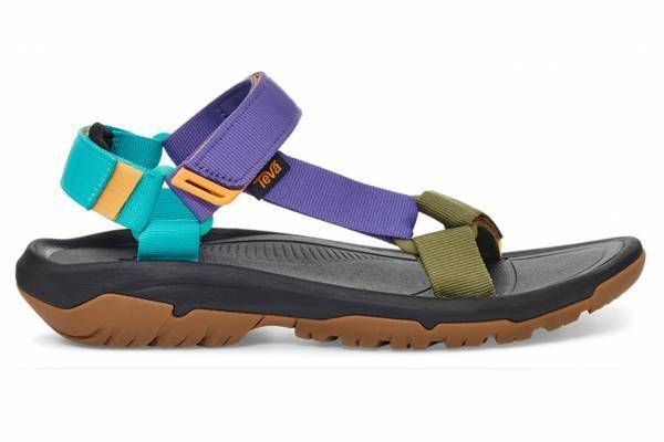 テバの新作サンダル - 90年代マルチカラーやタイダイで彩った定番モデル、厚底ウィメンズサンダルなど
