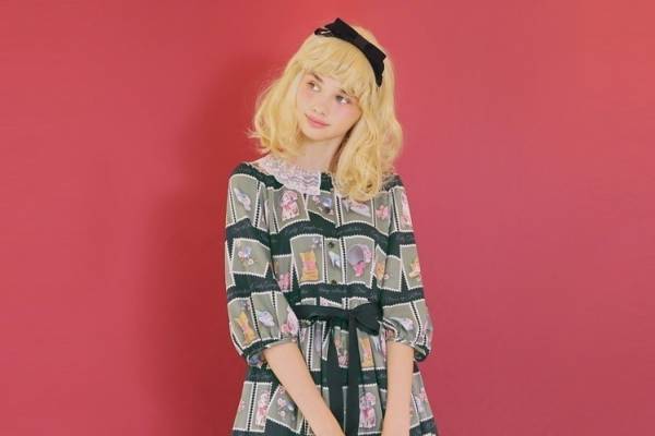エミリーテンプルキュート“子猫”モチーフのワンピース、フリルやリボンでガーリーに