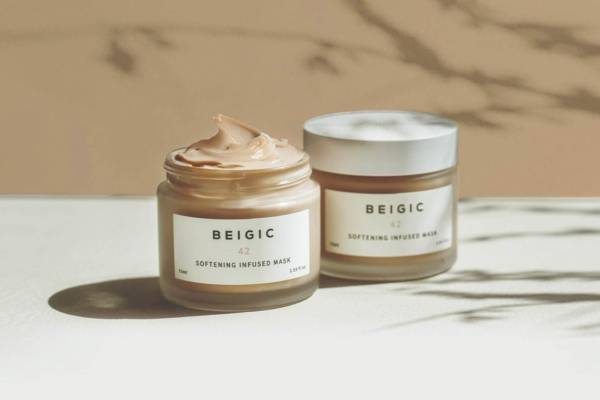 ベージック21年秋の新作“洗い流す”マスク、濃厚テクスチャーでうるおい＆ハリのある肌へ