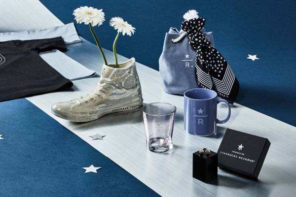 スターバックス リザーブ ロースタリー 東京×コンバース トウキョウ、“煌めく星空”着想コラボ雑貨