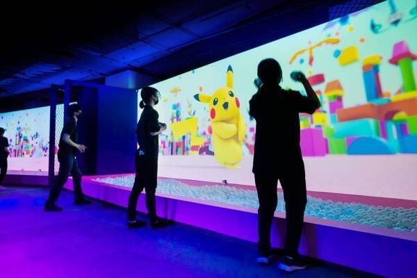 「ポケモン カラーズ」東京・大阪・名古屋・福岡で、湖や森でポケモンをゲット！色と楽しむ体感型企画展