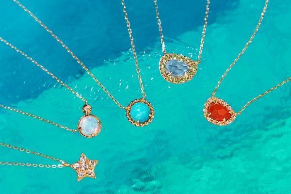 ヴァンドーム青山、鮮やかカラーストーンの限定ネックレス - カーネリアン＆ターコイズが主役