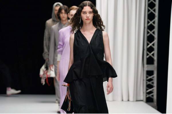 ビューティフルピープル 2022年スプリングコレクション、新たな日常に馴染むドレスアップ